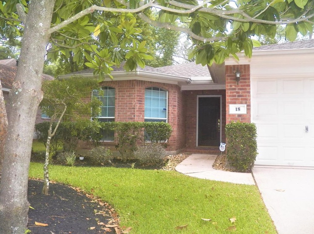 18 Bristol Gate Pl, Spring TX  77380-5401 exterior