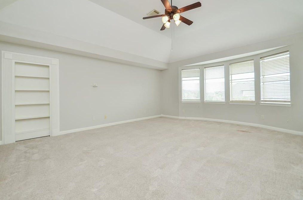 6106 Waterfall Trace Ln, Fulshear TX 77441-2062 exterior