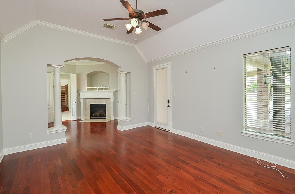 6106 Waterfall Trace Ln, Fulshear TX 77441-2062 exterior