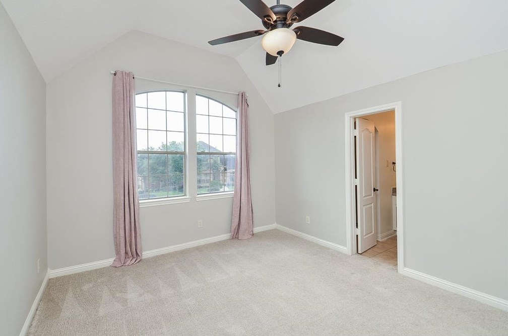 6106 Waterfall Trace Ln, Fulshear TX 77441-2062 exterior