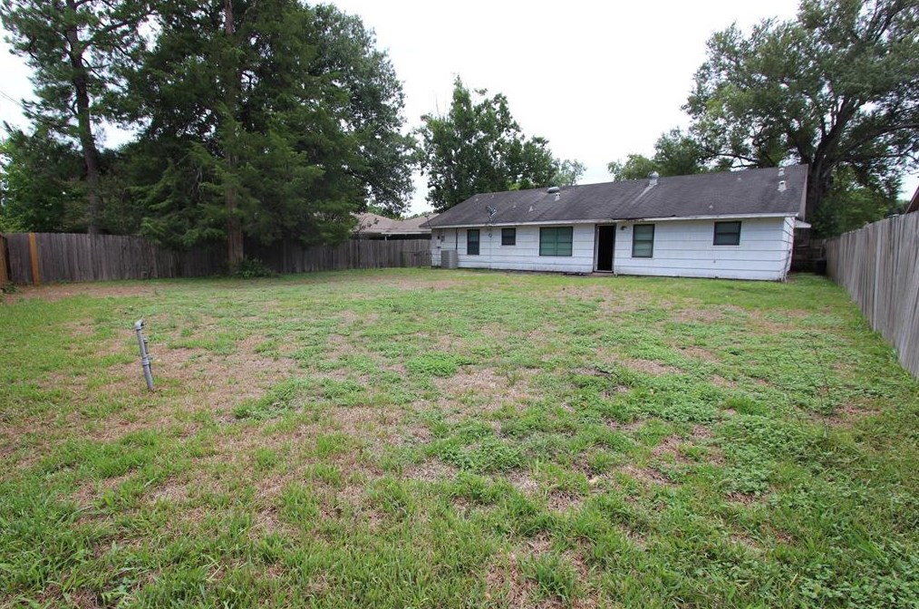 7522 Hammerly, Houston TX  77055-1205 exterior