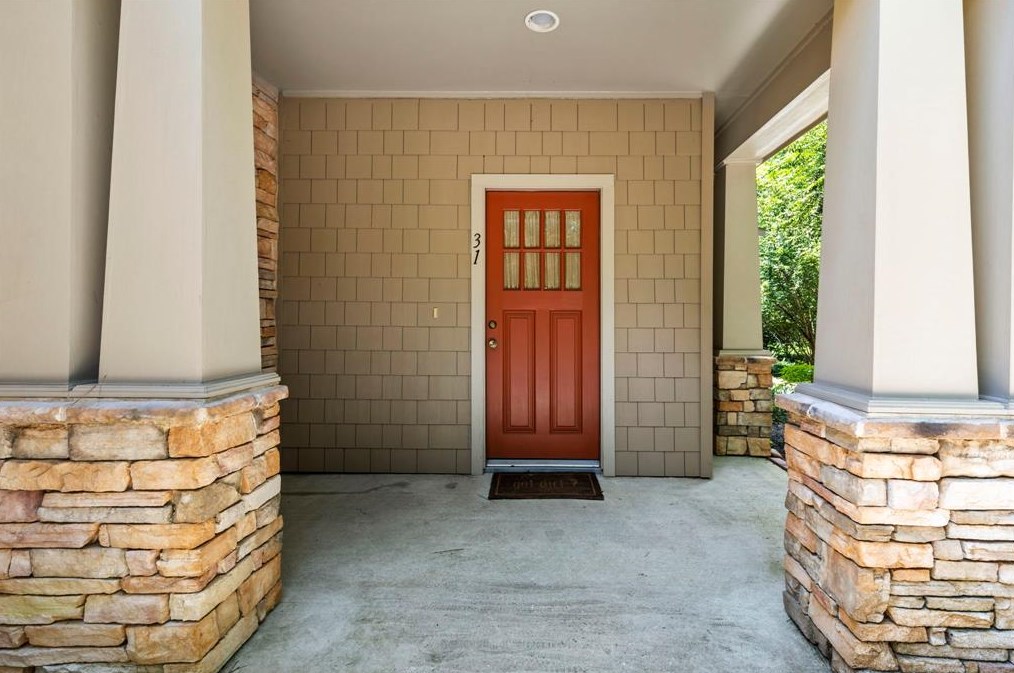 31 Scarlet Woods Ct, Spring TX  77380-2605 exterior