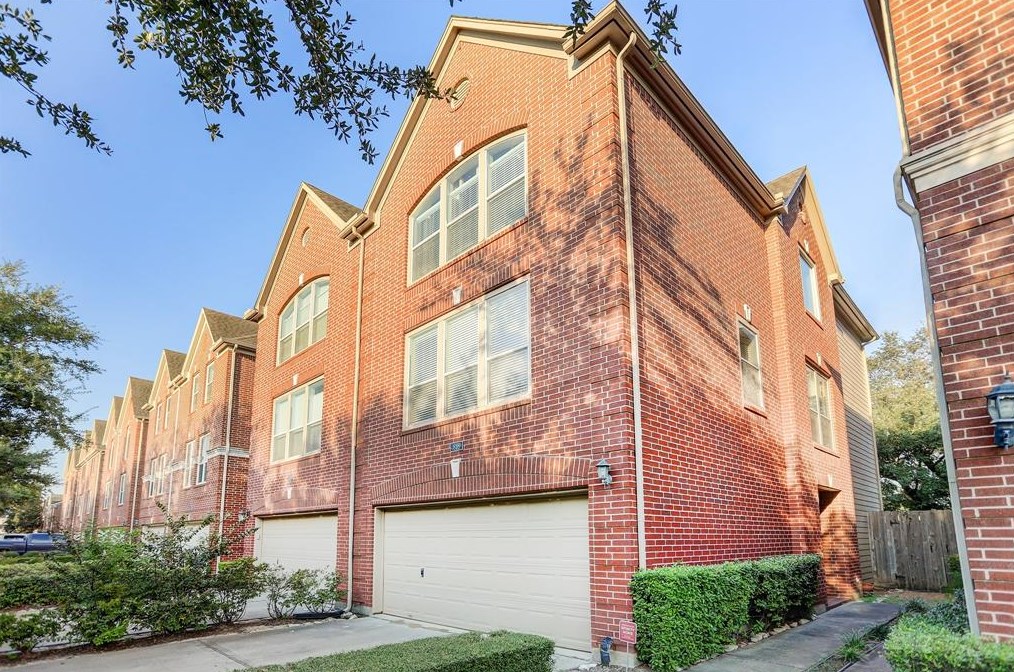 818 Heights Hollow Ln, Houston TX  77007-7072 exterior