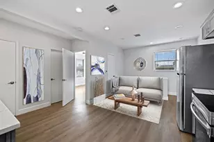 1010 27th St, Galveston, TX 77550 - Photo 7