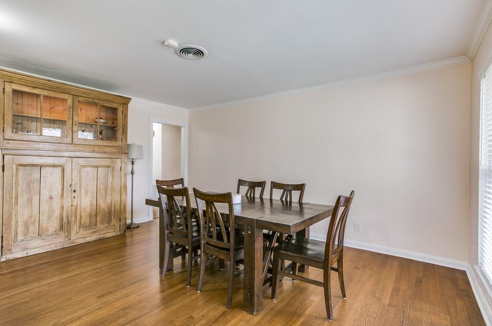 5434 Stillbrooke Dr, Houston TX  77096-5034 exterior