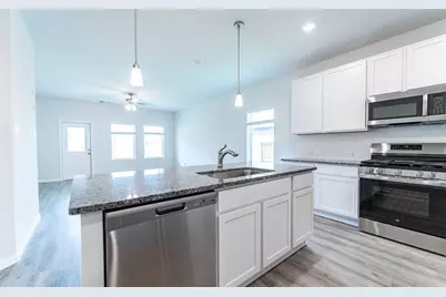 4326 Maple Root Lane, Pinehurst, TX 77362 - Photo 9