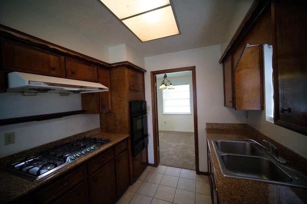 12510 Shannon Hl Dr, Houston TX  77099-1612 exterior