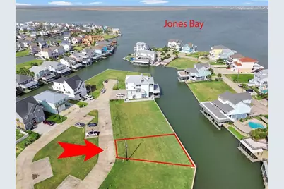 502 Neptune Circle, Tiki Island, TX 77554 - Photo 9