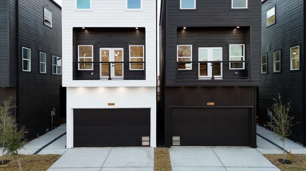 874 35th St, Houston TX  77022-6220 exterior