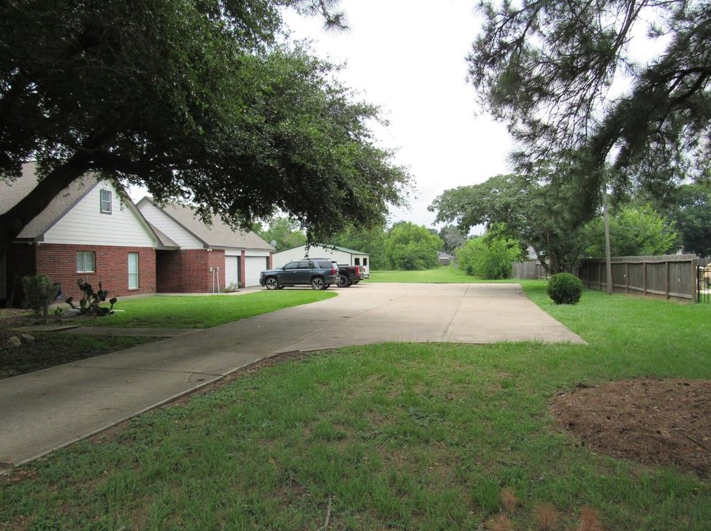 15855 Mueschke Rd, Cypress TX  77433-1465 exterior