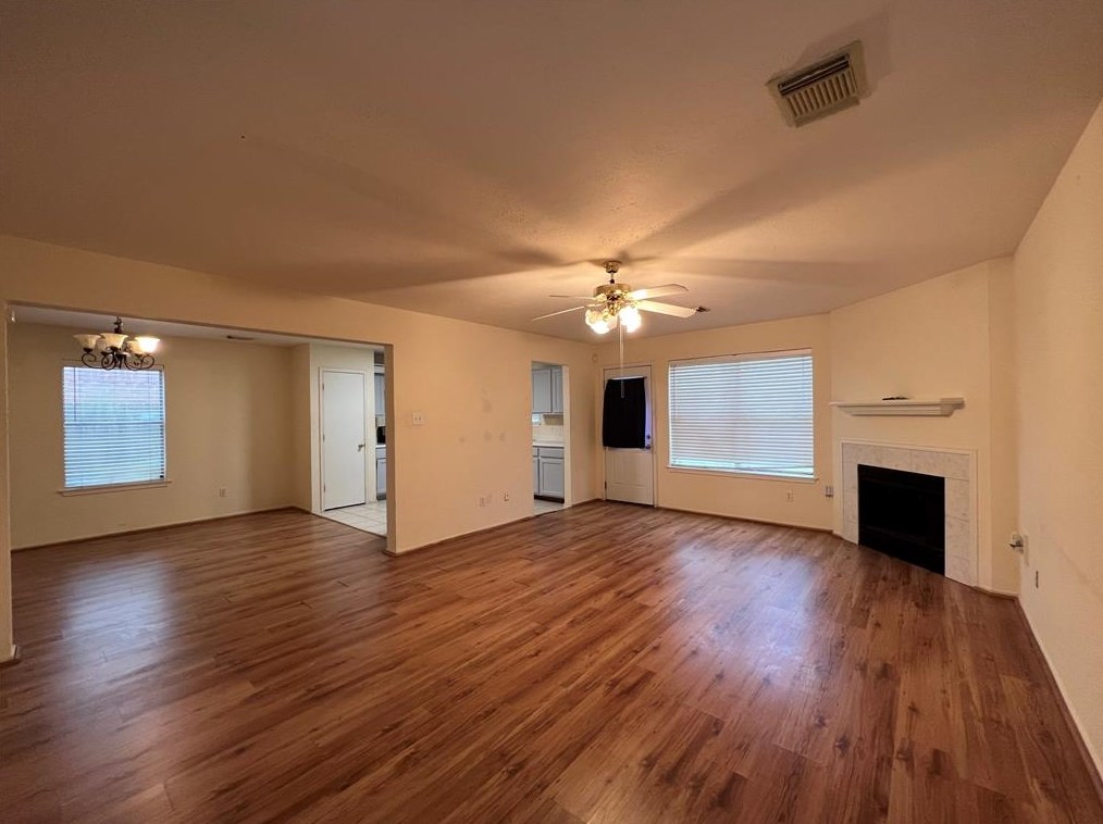 8202 Golf Green Cir, Houston TX  77036-4066 exterior