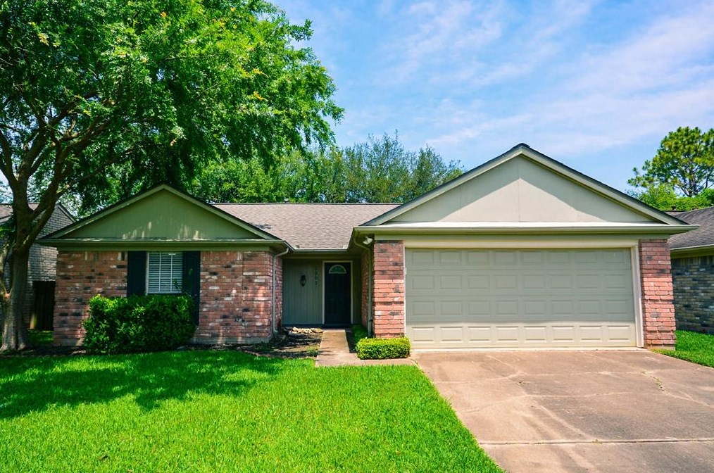 3003 Old Fort Rd, Sugar Land TX  77479-1792 exterior
