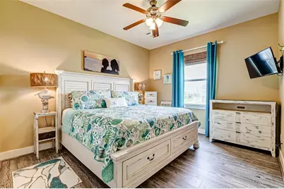 950 Seadrift Drive, Crystal Beach, TX 77650 - Photo 13