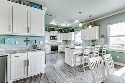 950 Seadrift Drive, Crystal Beach, TX 77650 - Photo 5