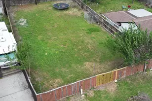 3607 Zoch Ln, Houston, TX 77092 - Photo 1