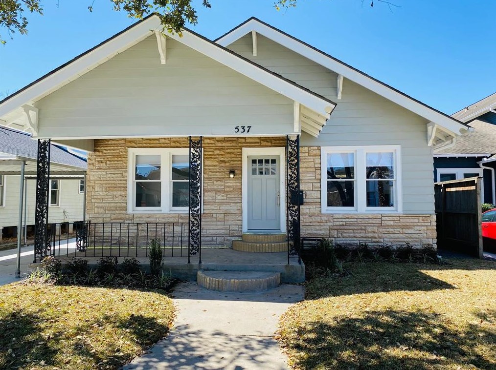 537 Columbia St, Houston TX  77007-2625 exterior