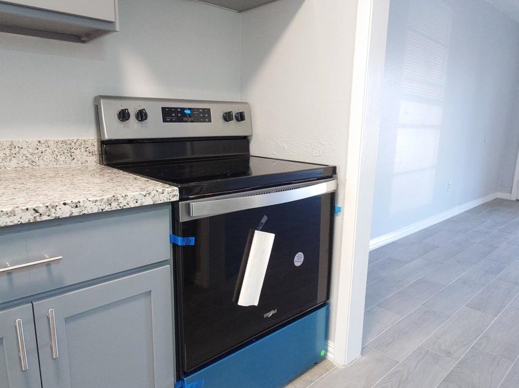 12119 White Cap Ln, Houston TX  77072-4735 exterior