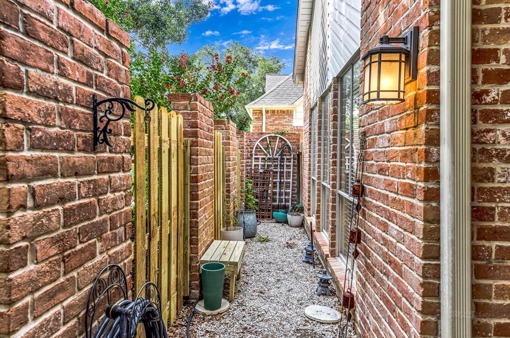 1410 Stependale Dr, Katy TX  77450-4923 exterior