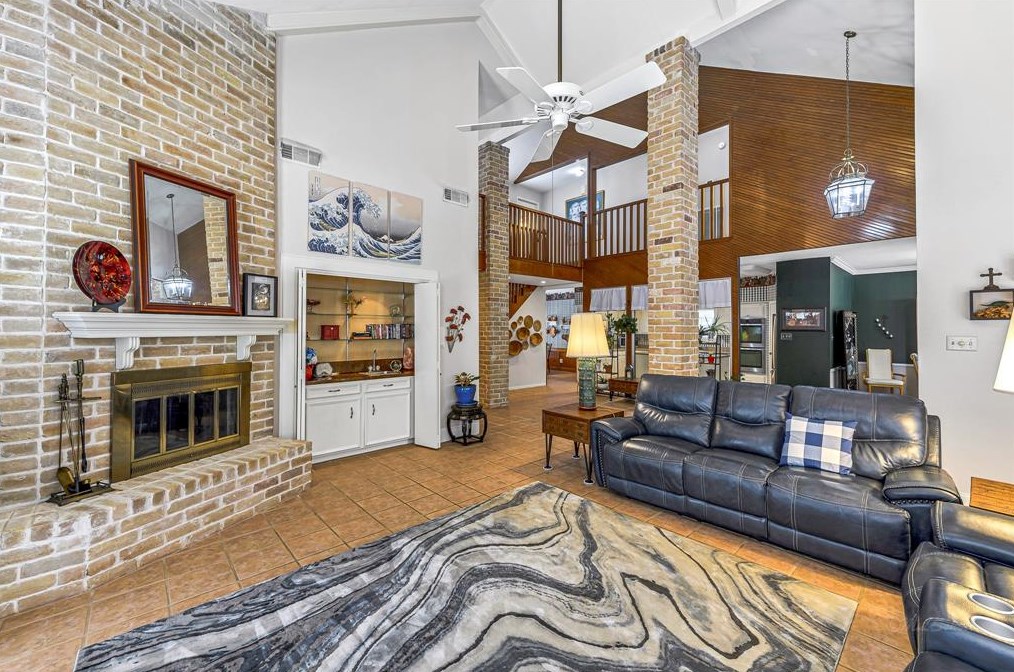 1410 Stependale Dr, Katy TX  77450-4923 exterior