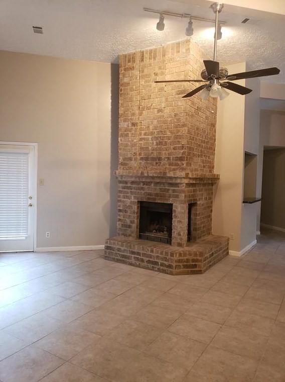 2122 Creekshire Dr, Sugar Land TX  77478-5237 exterior