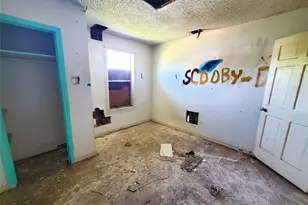 1101 4th Ave N, Texas City, TX 77590 - Photo 5