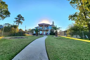 231 Key Largo Loop, Point Blank, TX 77364 - Photo 5