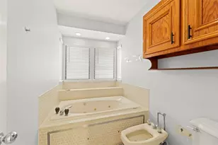 12203 Ashley Cir Dr E, Houston, TX 77071 - Photo 49