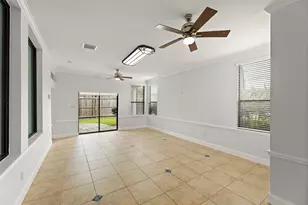 12203 Ashley Cir Dr E, Houston, TX 77071 - Photo 23