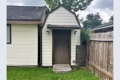 9910 Stonemont Road, La Porte, TX 77571 - Photo 15