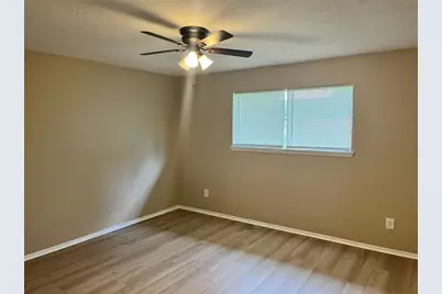 9910 Stonemont Road, La Porte, TX 77571 - Photo 7