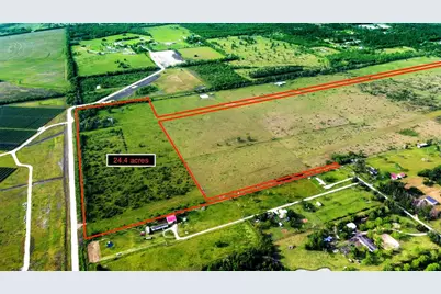 00 Cr-192, Liverpool, TX 77577 - Photo 1