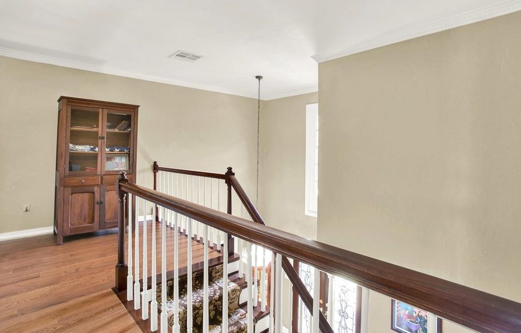 18507 Prince William Ln, Houston TX  77058-4222 exterior