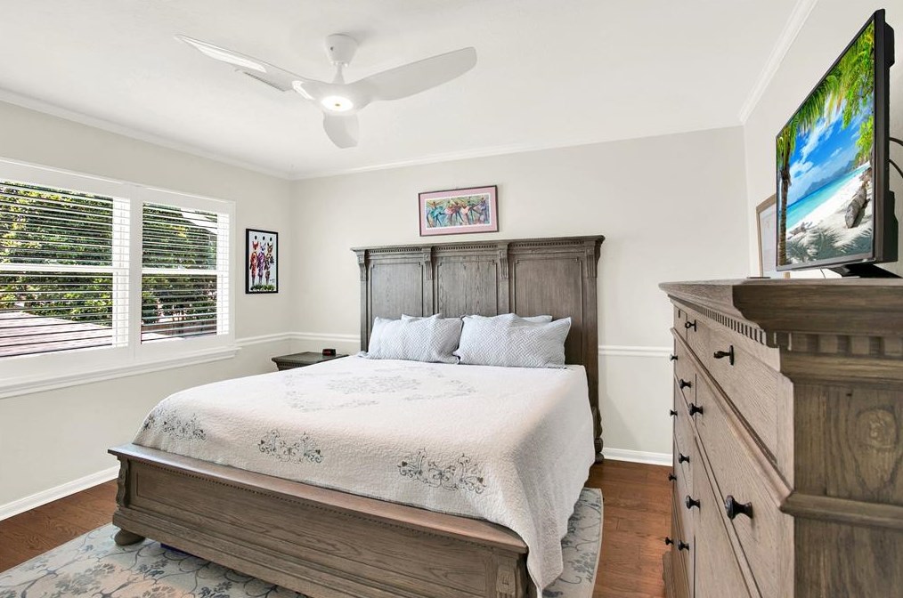18507 Prince William Ln, Houston TX  77058-4222 exterior