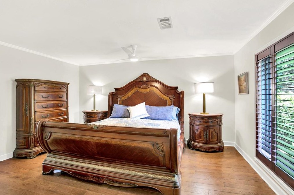 18507 Prince William Ln, Houston TX  77058-4222 exterior