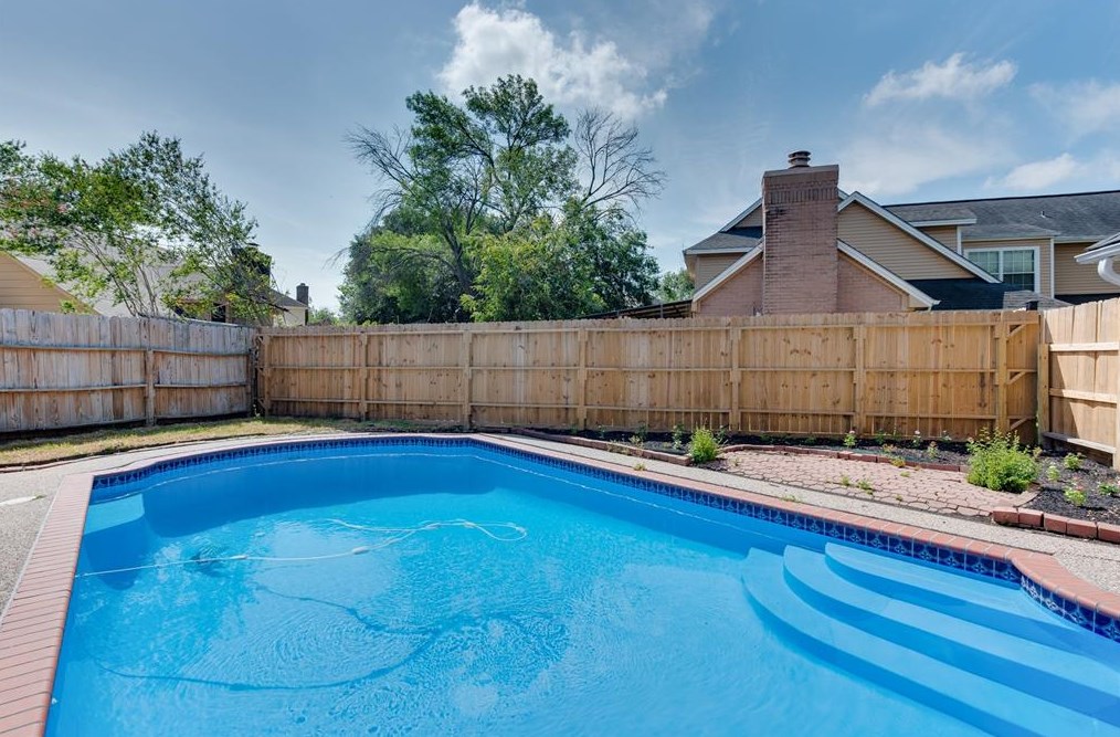 4103 Club Valley Dr, Houston TX  77082-4133 exterior