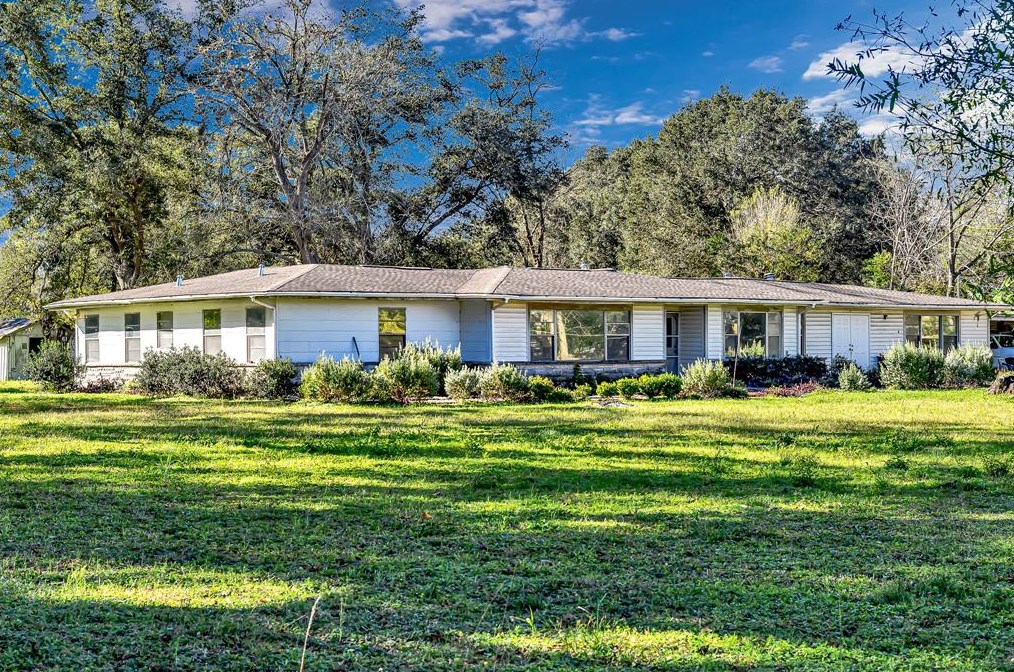 3818 Almeda Genoa Rd, Houston TX  77047-3835 exterior