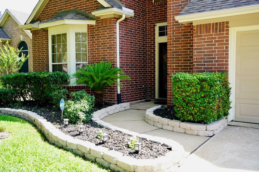 10510 Barnstable Ct, Spring TX  77379-5630 exterior