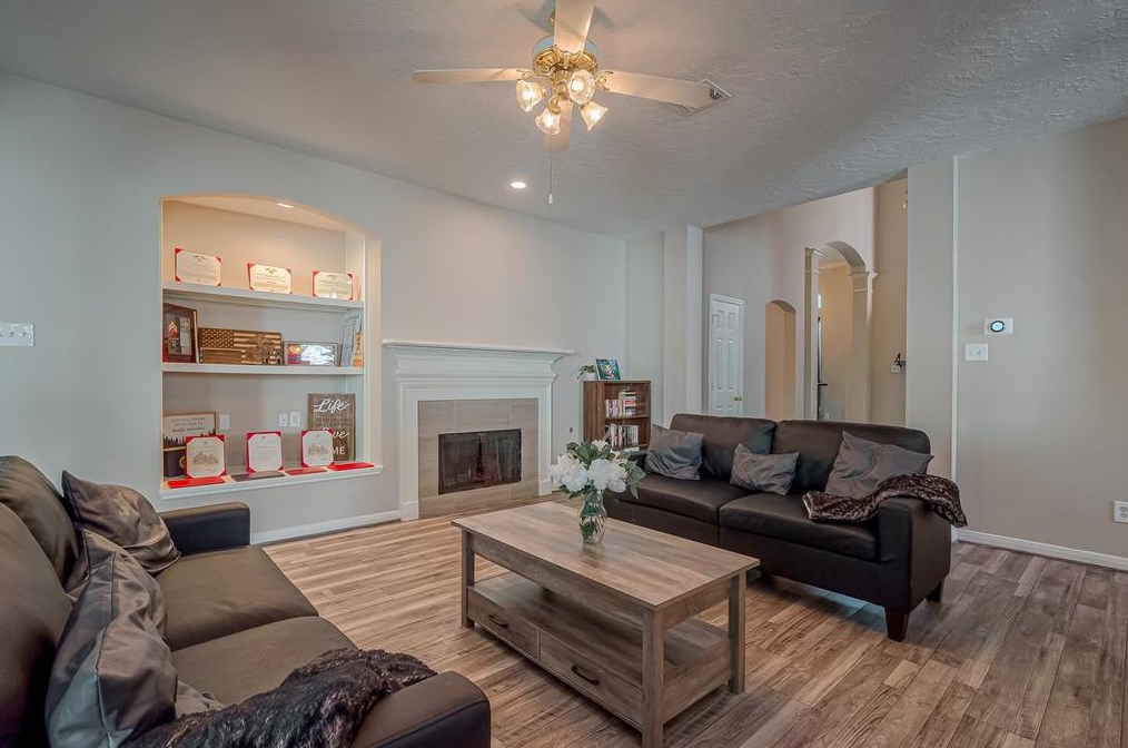 17027 Cross Spg Dr, Houston TX  77095-4709 exterior