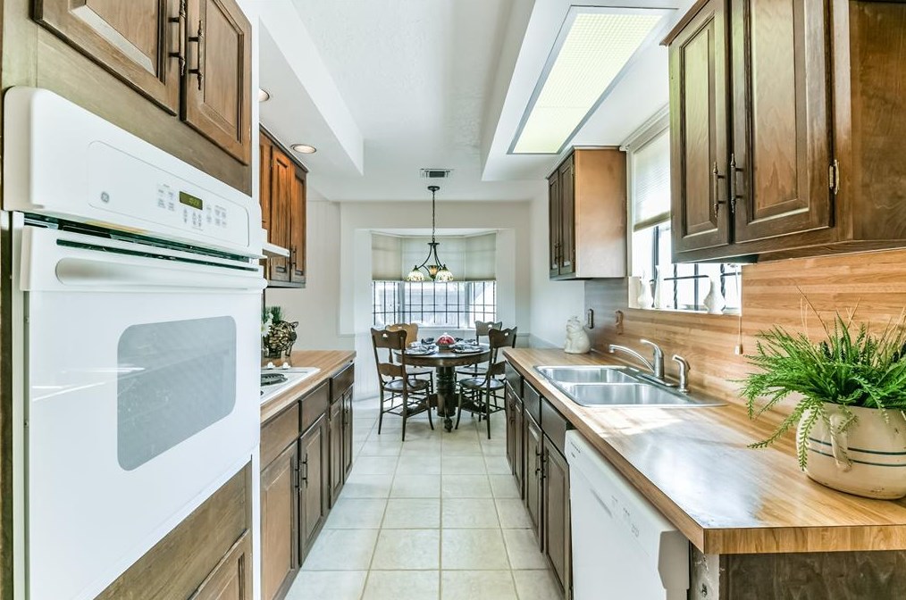 11227 Sagepark Ln, Houston TX  77089-4518 exterior