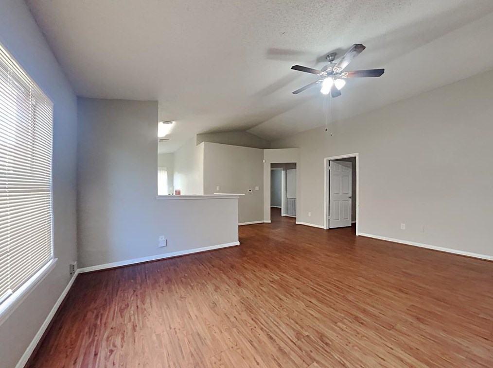 3122 Kelling St, Houston TX  77045-4300 exterior