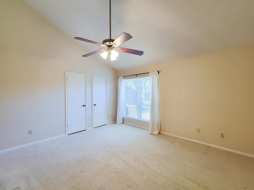 11813 Southlake Dr, Houston TX  77077-6762 exterior