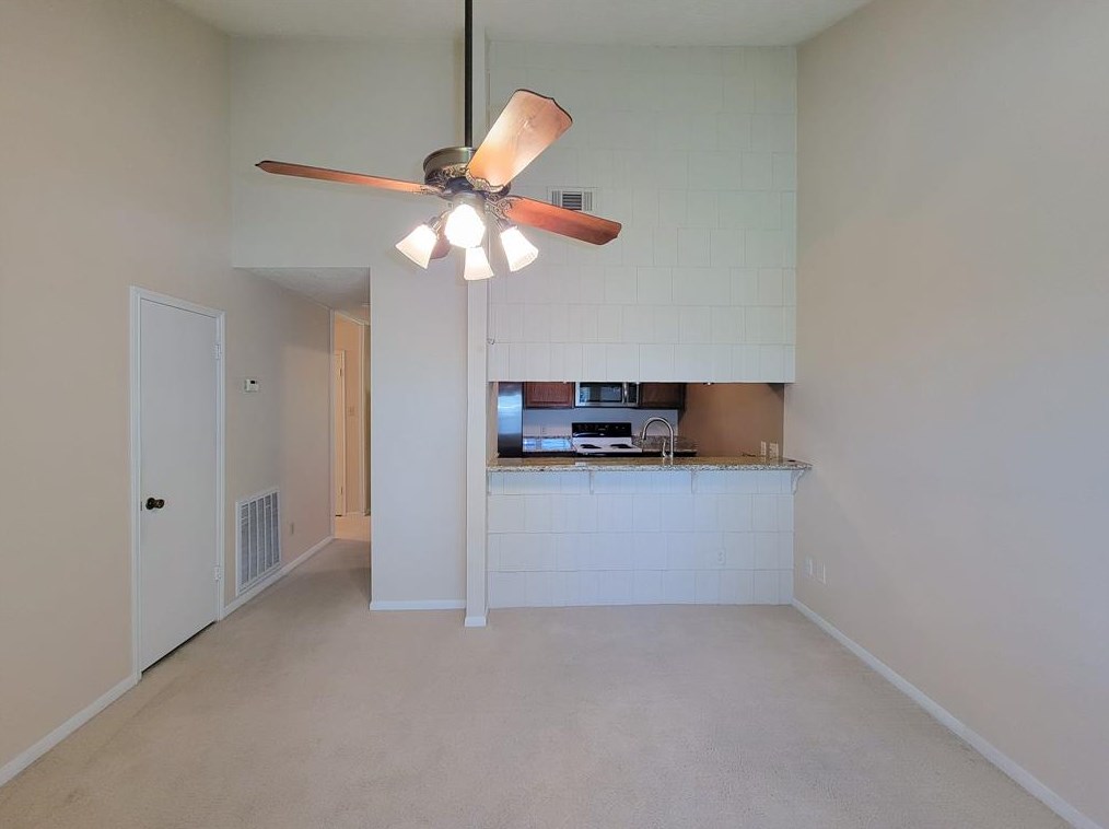 11813 Southlake Dr, Houston TX  77077-6762 exterior