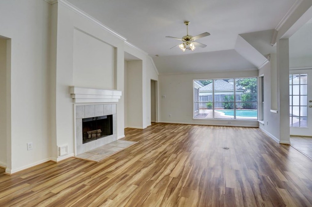 1839 Brightlake Way, Missouri City TX  77459-1666 exterior