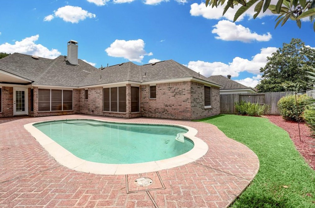 1839 Brightlake Way, Missouri City TX  77459-1666 exterior