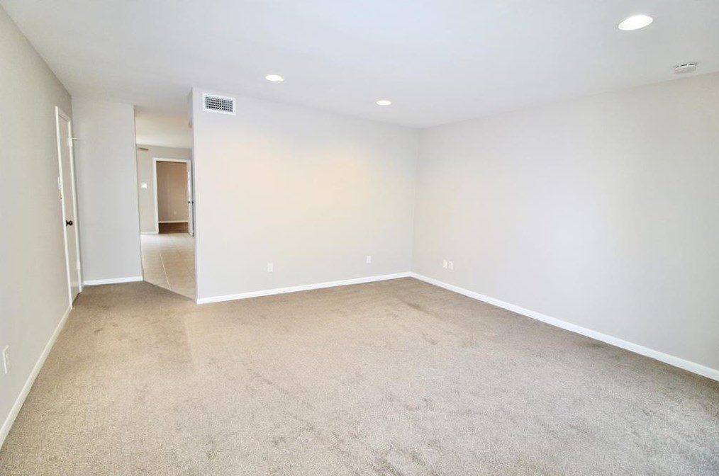 2 River Creek Way, Sugar Land TX  77478-4035 exterior