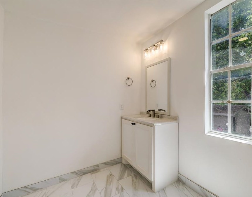 3503 Cedar Hl Ln, Houston TX  77093-2627 exterior