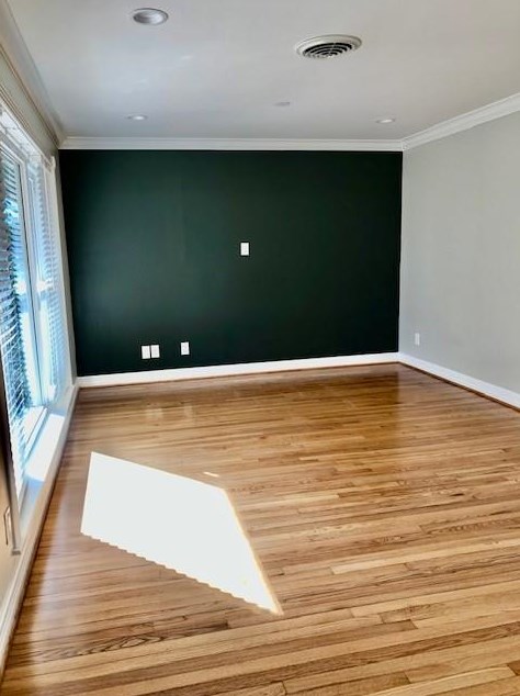 2110 Woodcrest Dr, Houston TX  77018-5043 exterior