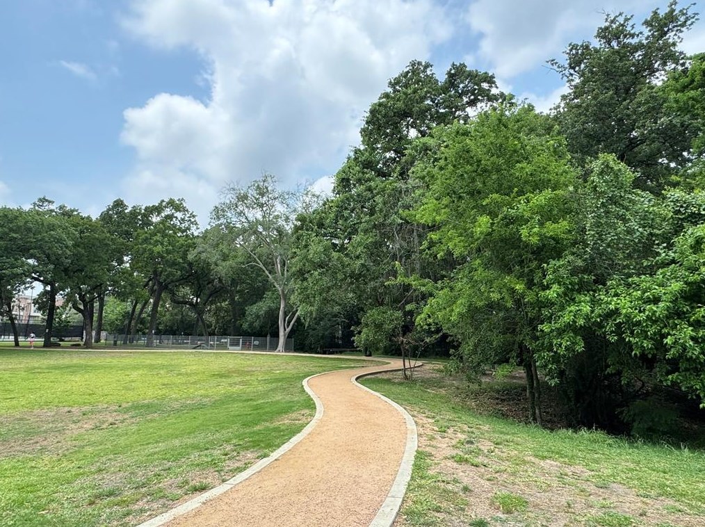 2100 Tanglewilde St, Houston TX  77063-1209 exterior