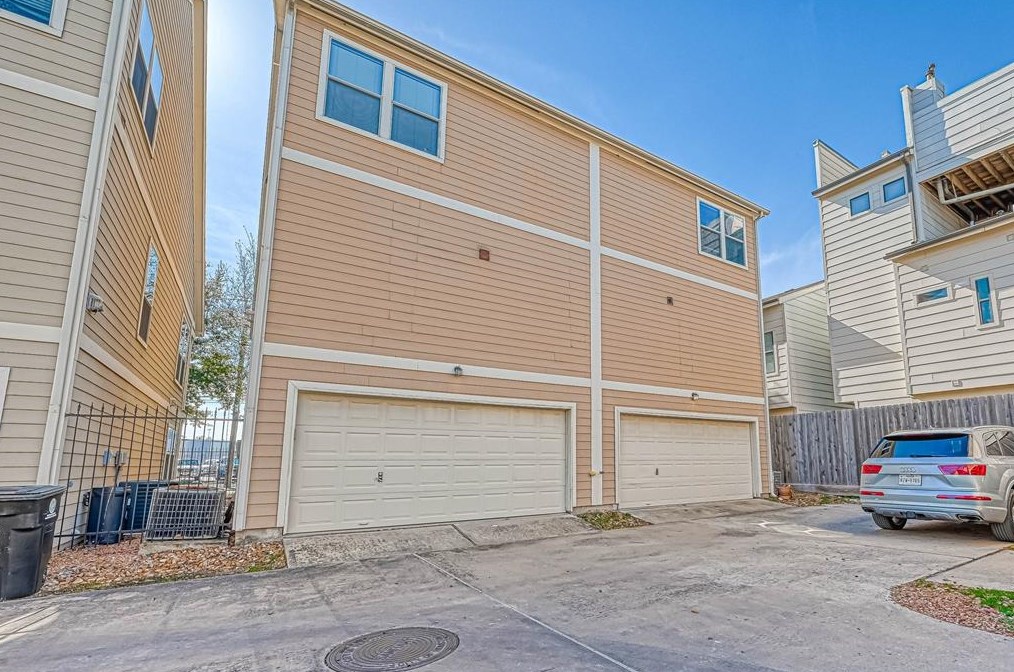 3015 Polk St, Houston TX  77023-1826 exterior