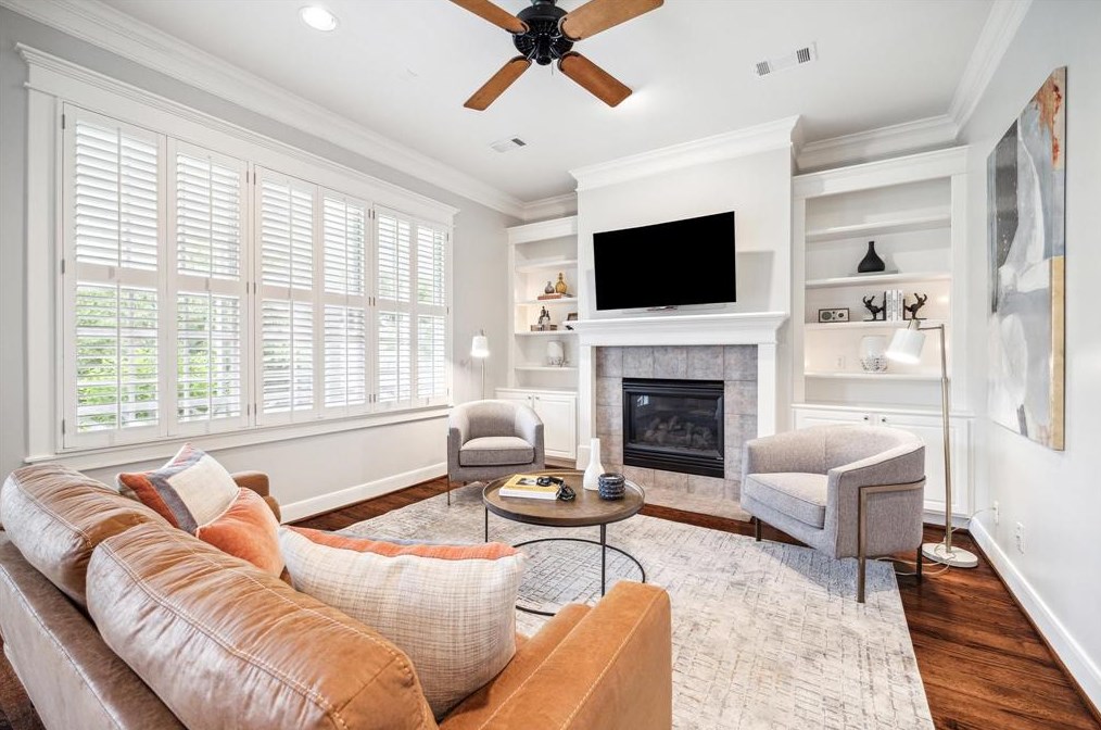 4033 Coleridge St, Houston TX  77005-2725 exterior